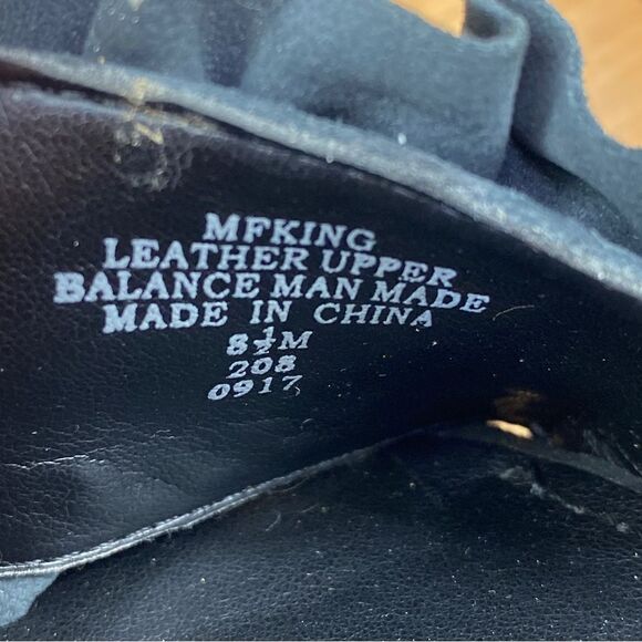 Marc Fisher King Pearl Ruffle Block Heel Suede Sandal Black 8.5 - Picture 12 of 13